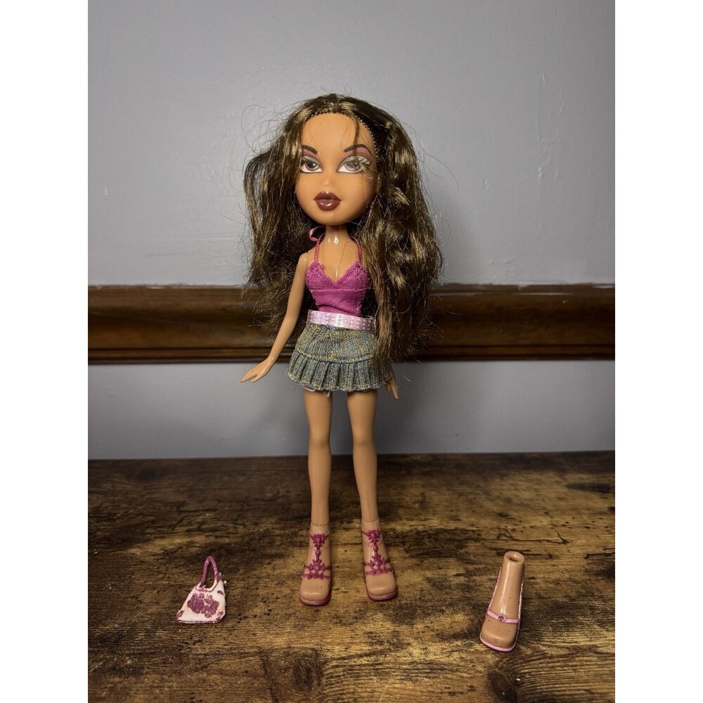 Bratz Step Out Yasmin 2005